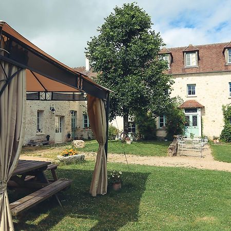 La Petite Ferme Bed & Breakfast Chérence Екстериор снимка