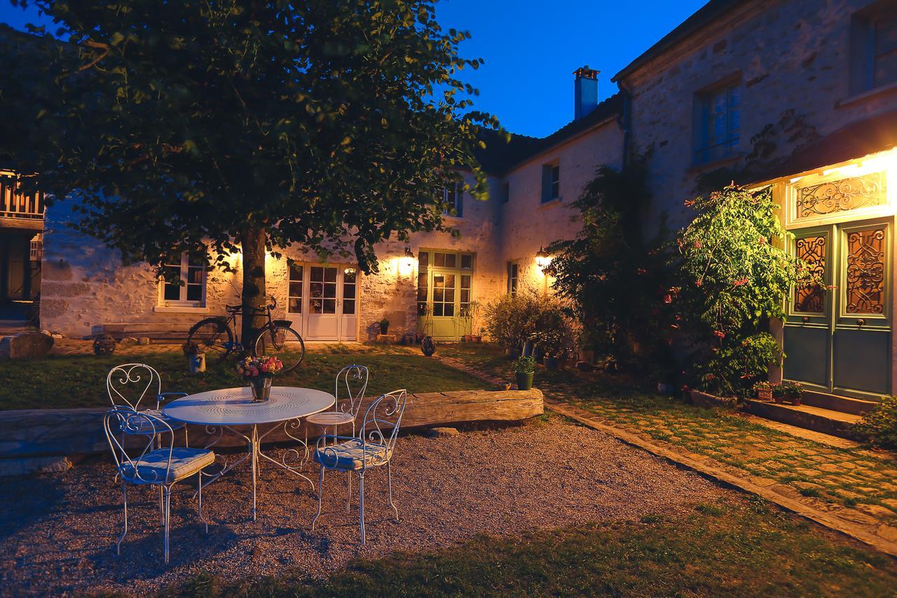 La Petite Ferme Bed & Breakfast Chérence Екстериор снимка